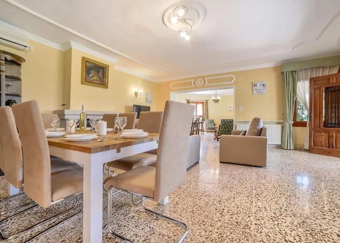 Puchero - Plusholidays Villa *