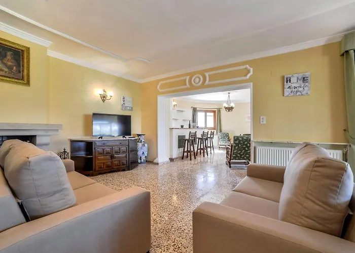 Puchero - Plusholidays Villa